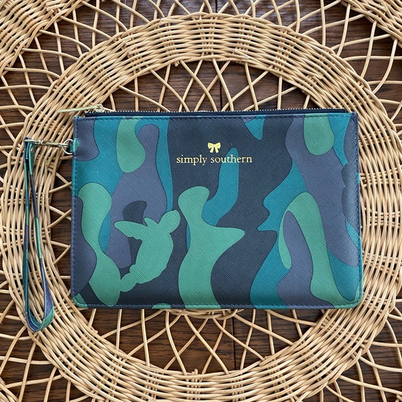 Beautiful Simply Southern 9 x 6 clutch bag - Picture 2 of 6